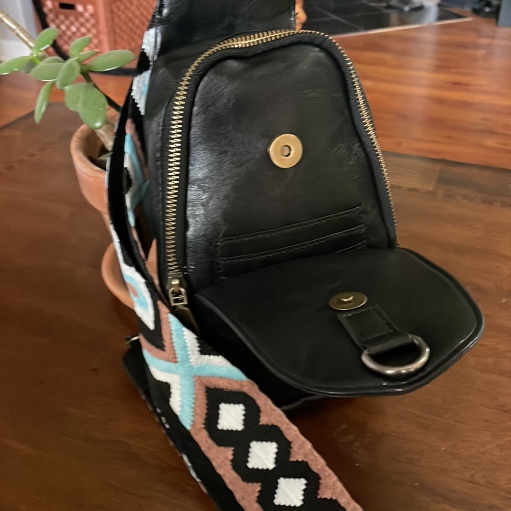 Black Sling Bag - Picture 2 of 6